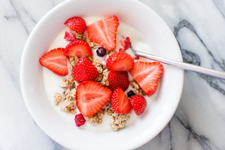 cereal, food, breakfast, strawberries, sliced strawberries, fruit, healthy, nutrition, bowl, cereal, cereal, cereal, food, food, breakfast, breakfast, breakfast, breakfast, breakfast